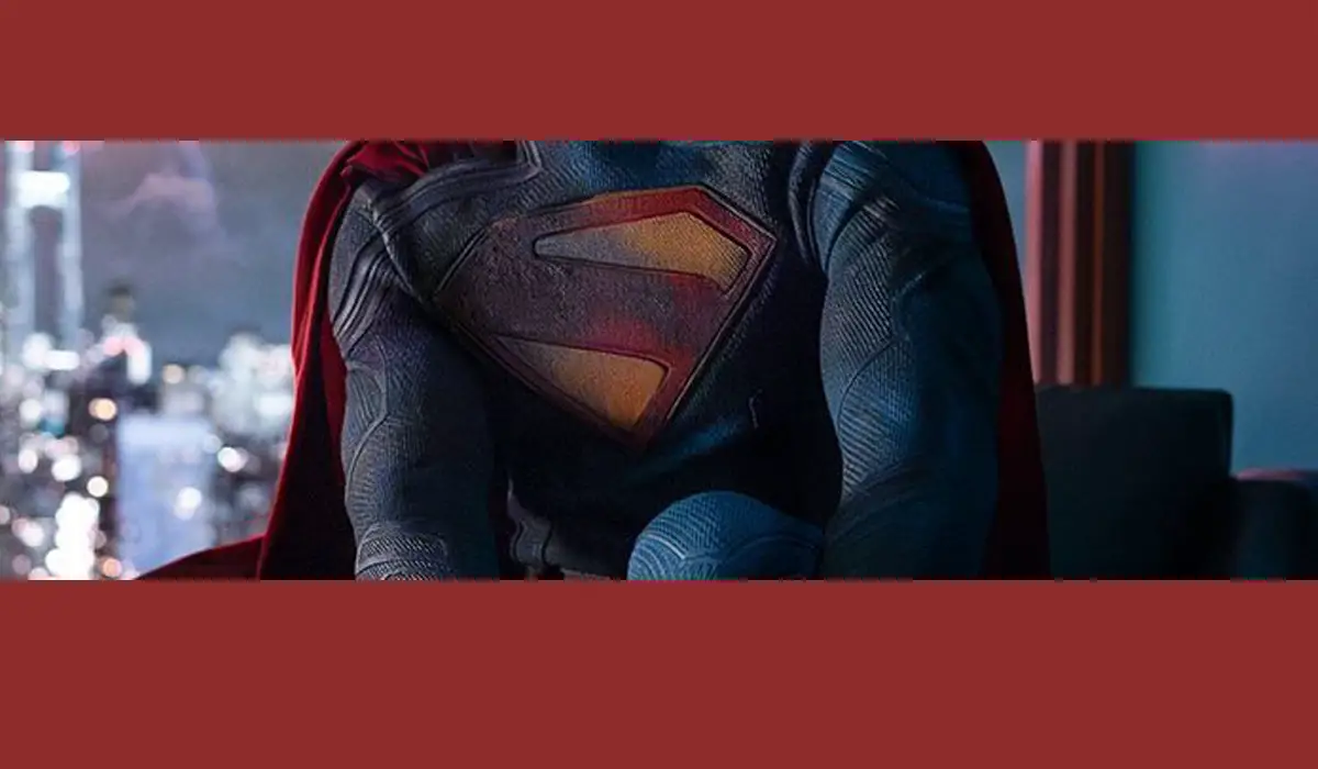 O símbolo do Superman inspirado em O Reino do Amanhã